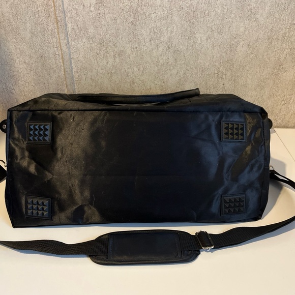 UPS Black Glossy Quilted Women's Tote Bag w/ zipper removable straps and pockets - Picture 9 of 16